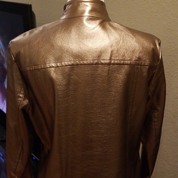 Jacket - Picture 3 of 5